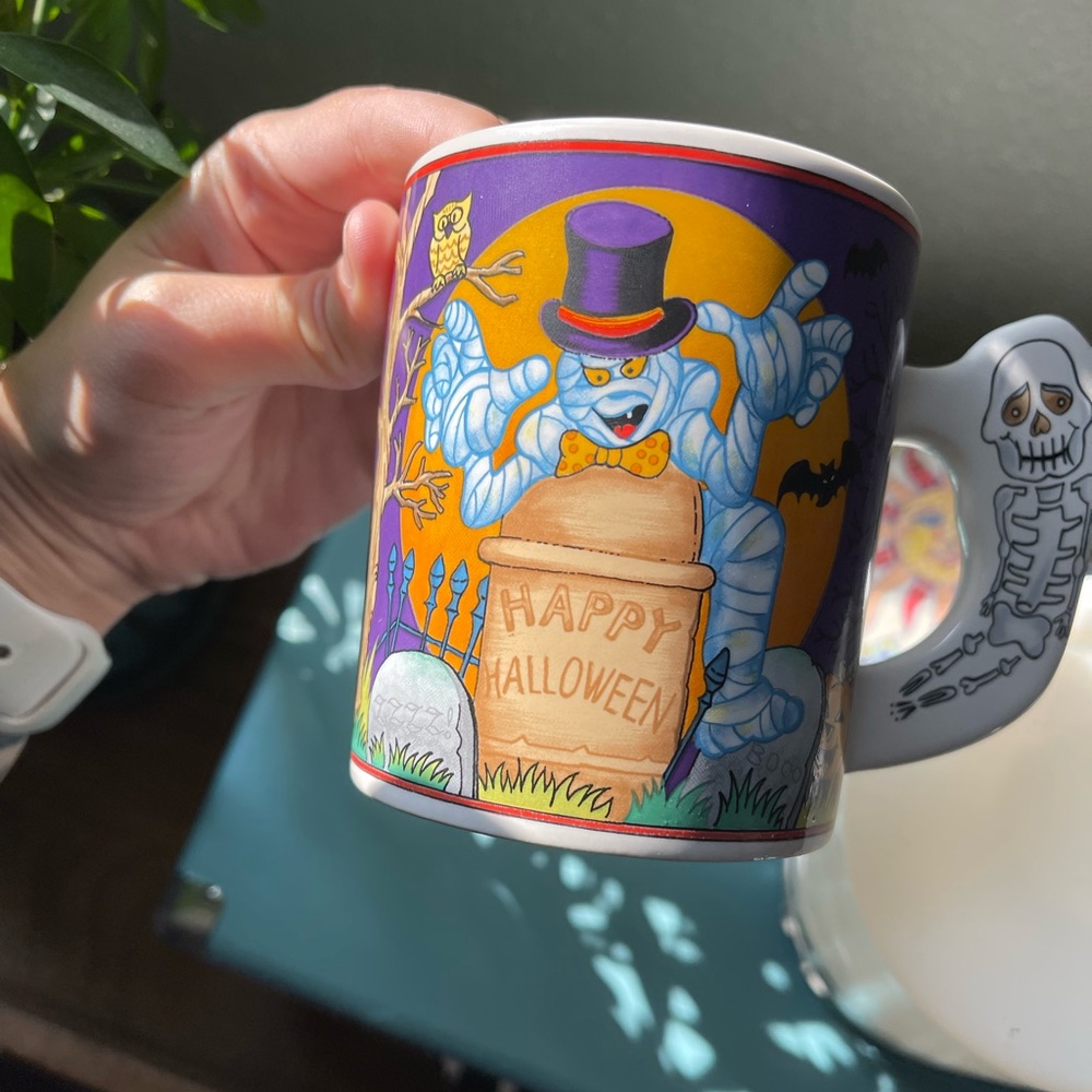 Vintage Halloween Mug WCL Munmy with Skeleton Handle